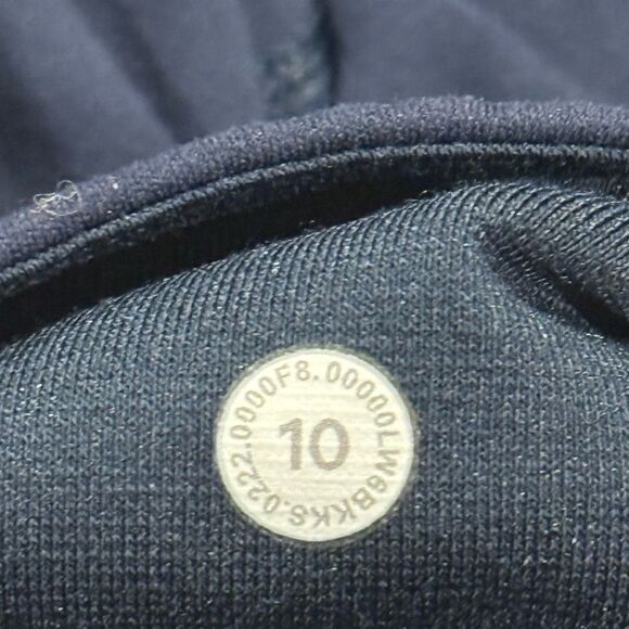 Lululemon Athletica Align High Rise Crop with Pockets 23” - Picture 4 of 5